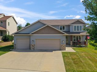 6310 Fairway Dr NW, Rochester, MN 55901