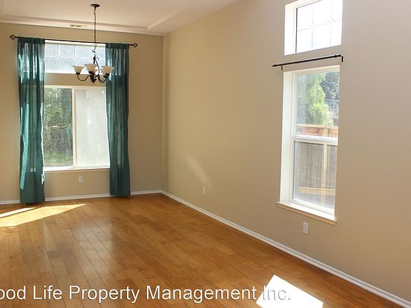 4th image of 3181 Willow Tree Ln
