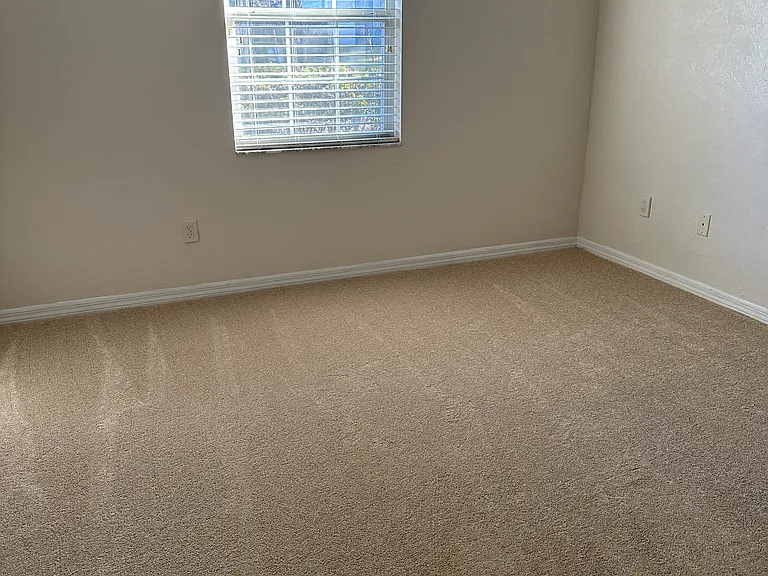 25306 SW 16th Ave — Photo 14