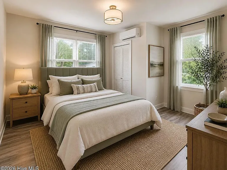 211 S Circle Dr — Photo 3