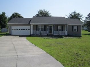 218 Essex Ct, Richlands, NC 28574