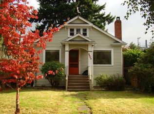 8600 29th Ave NW, Seattle, WA 98117