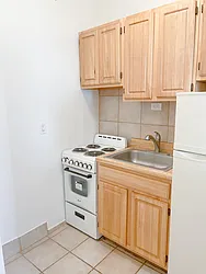 Rented by Urban Real Estate Inc