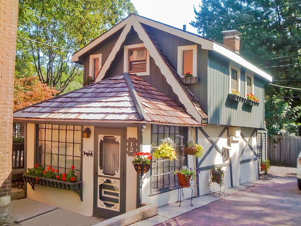 Carriage House