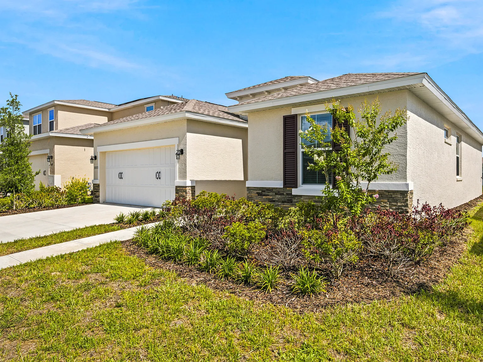 3 bed, 1594 sqft, $2,200 — Photo 3