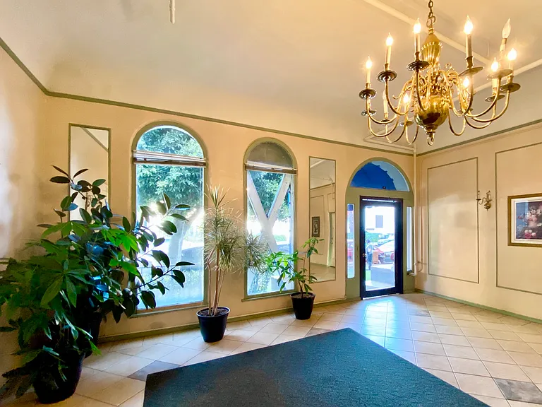 LA Rentals — Photo 14