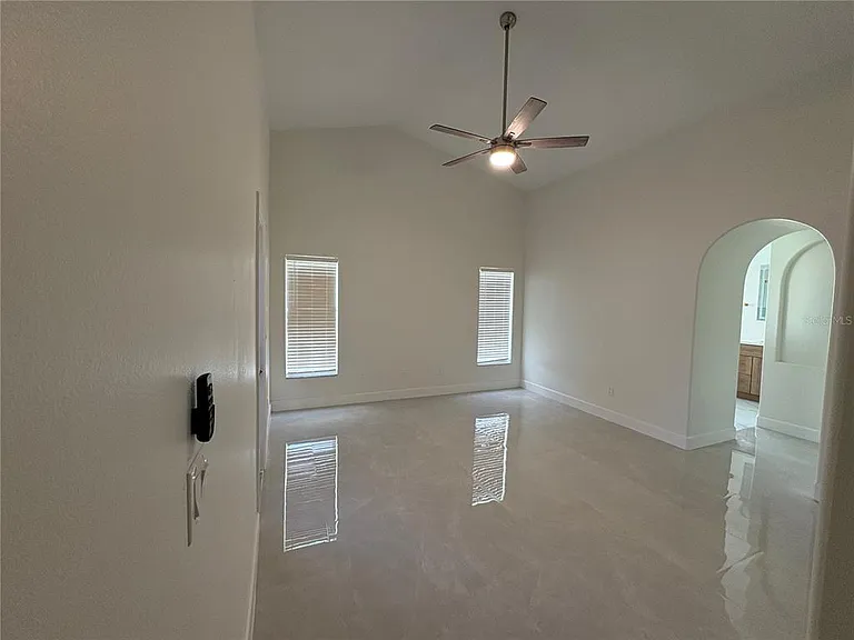 11215 Crystal Glen Blvd — Photo 37