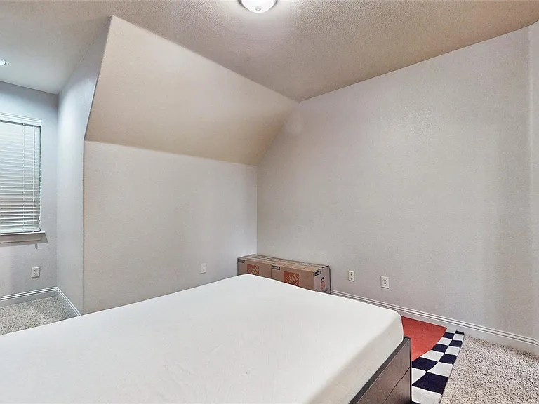 1641 Hidden Bluff Ct — Photo 28
