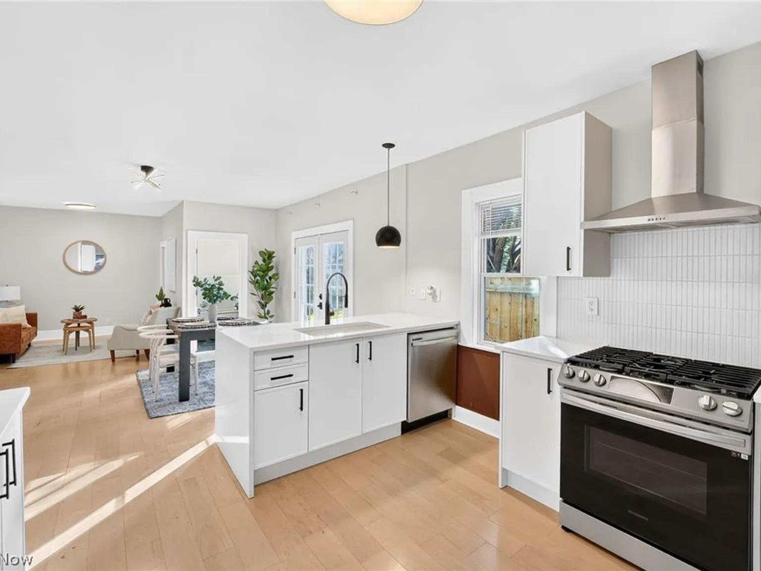 2 bed, 1560 sqft, $2,600 — Photo 3
