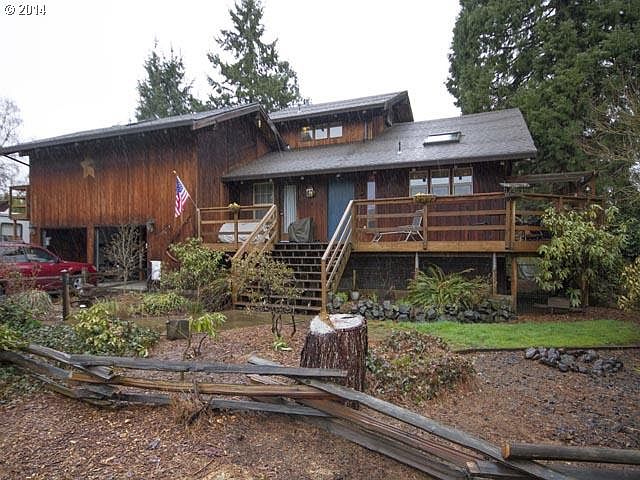 1st image of 992 NW Connell Ave