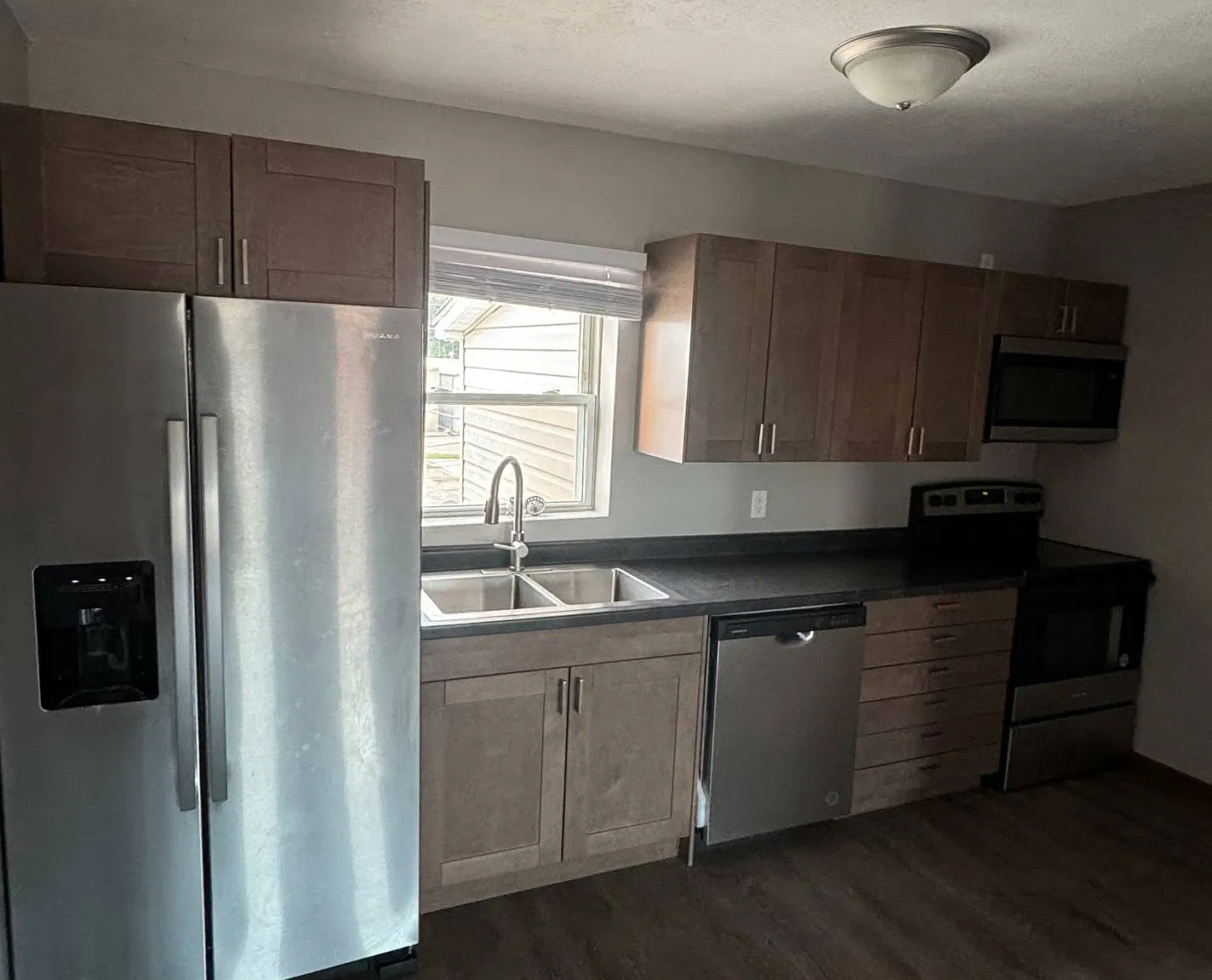 2 bed, 950 sqft, $950 — Photo 4