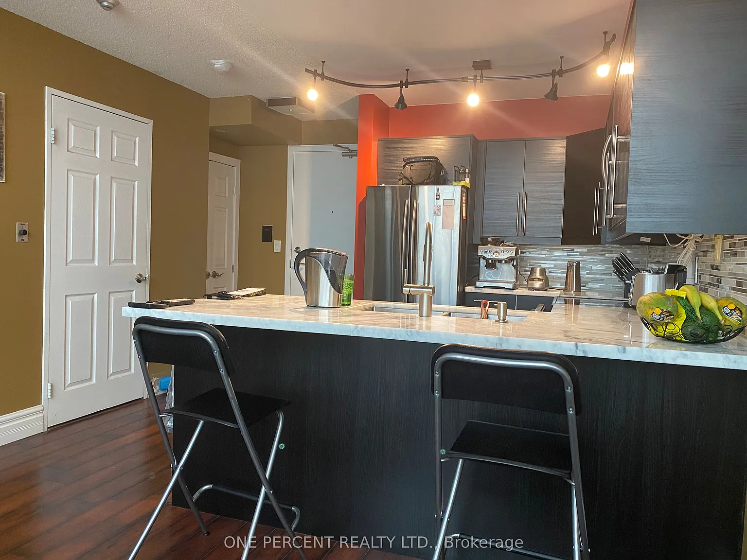 1 bed, $2,300 — Photo 3