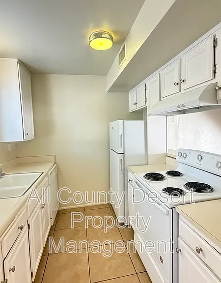 550 El Cielo Rd #1 — Photo 6