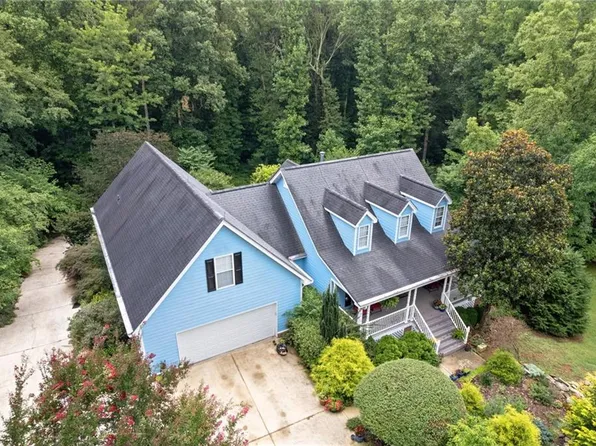 1555 Maple Ridge Dr #B, Loganville, GA 30052
