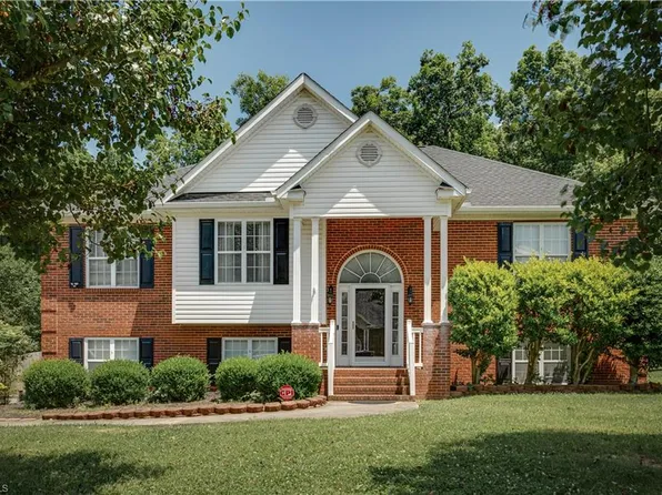 5912 Election Oak Dr, High Point, NC 27265