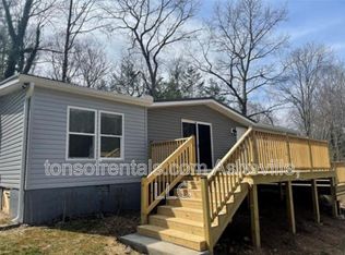 70 Woodscape Dr, Mills River, NC 28759