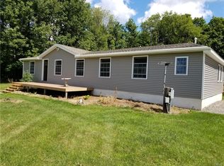 1752 Barker St, Tully, NY 13159