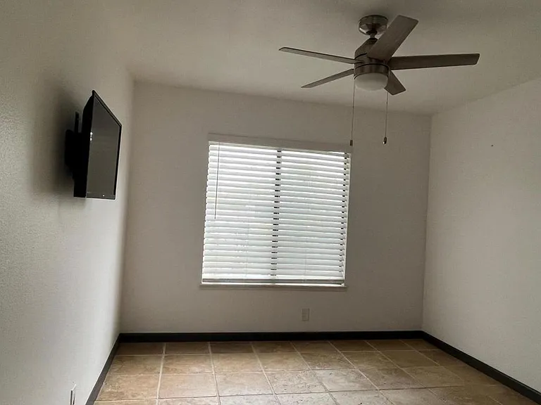 1233 E Via Escuela — Photo 39