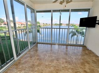7730 Jewel Ln APT 203, Naples, FL 34109