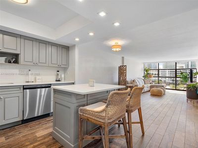 600 Parkview Dr APT 426, Hallandale, FL, 33009