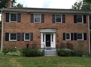 6112 Beachway Dr, Falls Church, VA 22041
