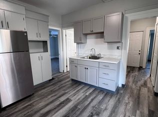 118 Riddle St, Manchester, NH 03102