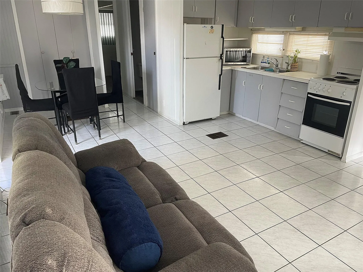 1 bed, 1.0 bath, 504 sqft, $1,600 — Photo 2