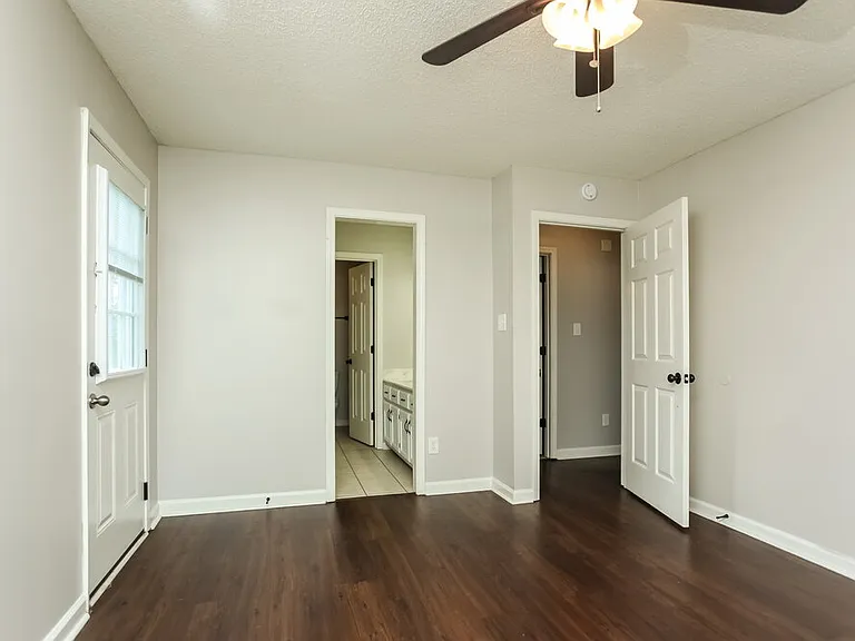 1271 Breezy Gate Dr — Photo 8