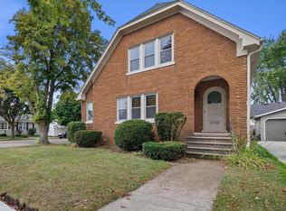 2700 La Salle St, Racine, WI 53402