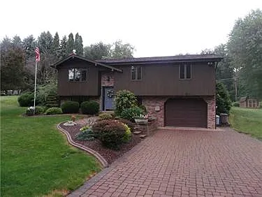 1375 4th St photo 1
