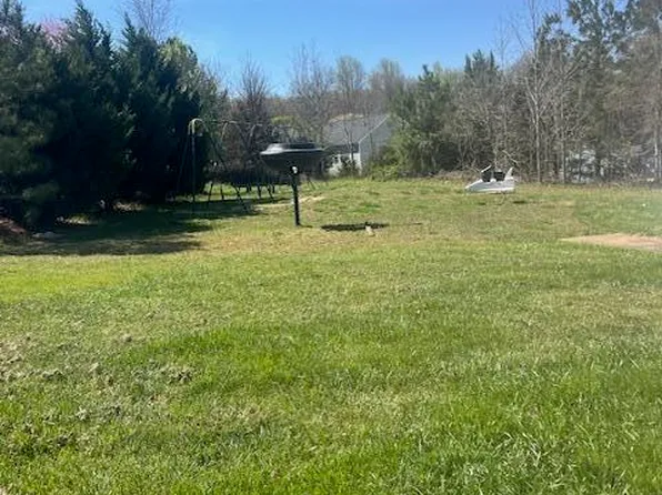 1205 Quintet Ct, Siler City, NC 27344