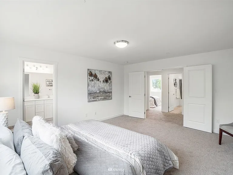 270 Arthur Ln — Photo 2