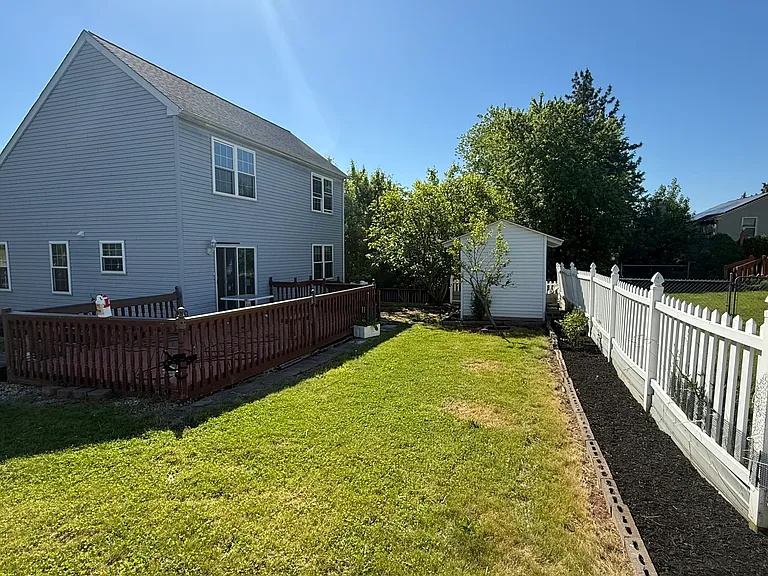 235 Village Green Ln — Photo 9