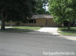 260 Elm St, Clements, MN 56224