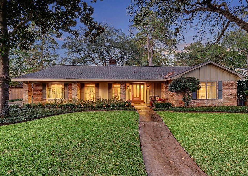 1st image of 10022 Candlewood Dr