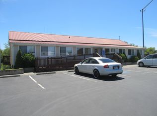 749 W Riverside Dr, Coquille, OR 97423