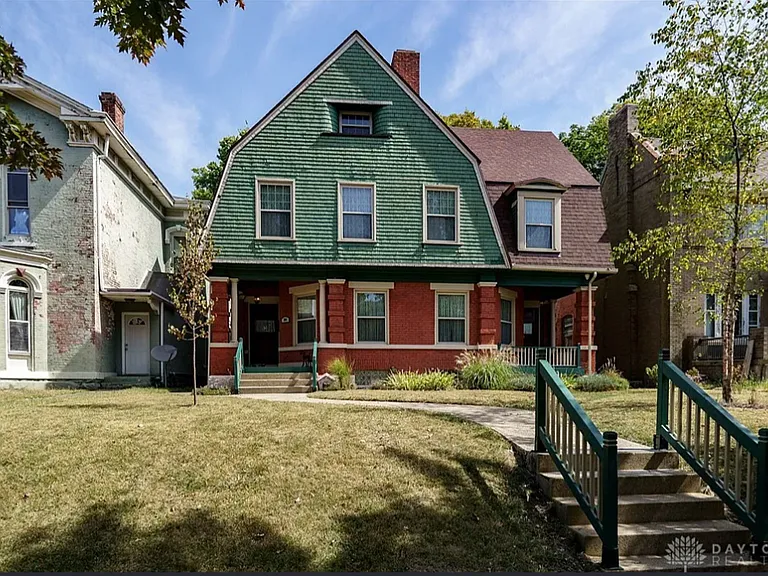 144 Central Ave — Photo 1