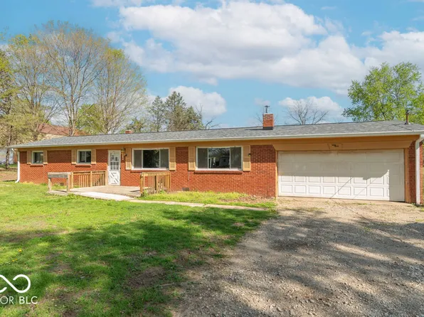 3362 E Sycamore Ln, Mooresville, IN 46158