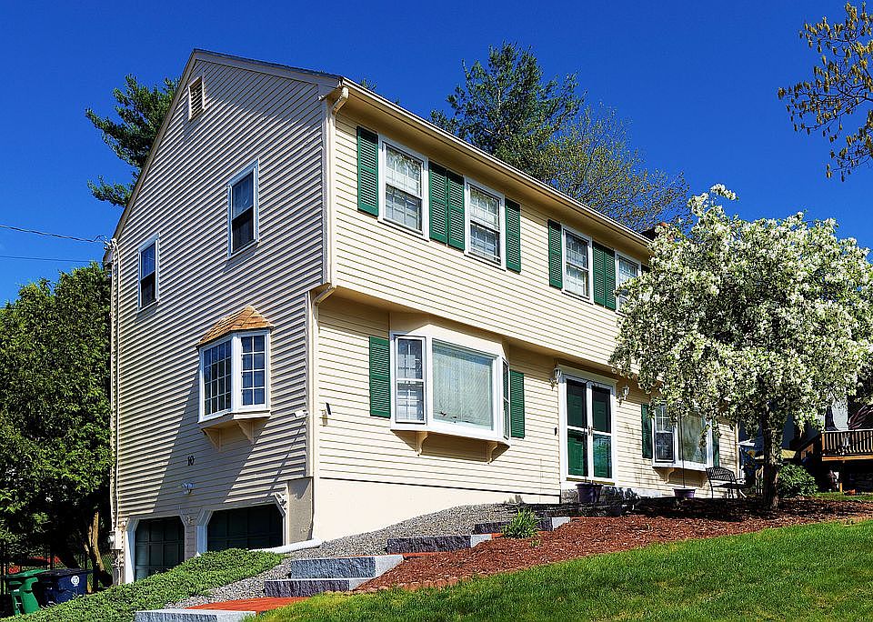 2nd image of 10 Erion Dr