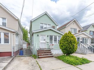 8840 69th Rd, Flushing, NY 11375