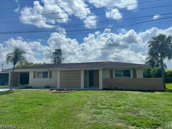 16 Greenwood Ave, Lehigh Acres, FL 33936