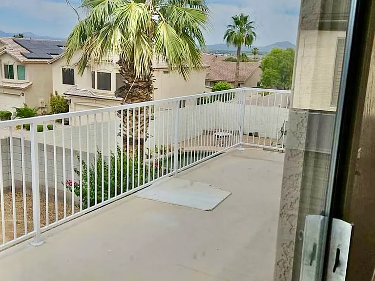 2040 E Behrend Dr — Photo 16