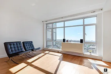 Rented by R New York