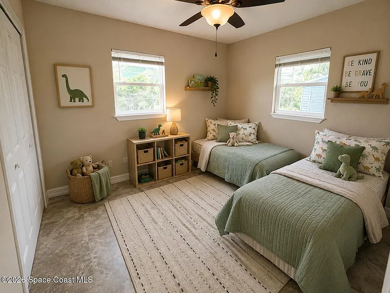 230 Crown Blvd — Photo 11