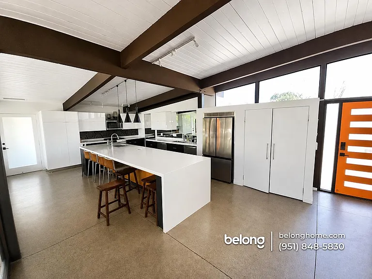 655 E Racquet Club Rd — Photo 5