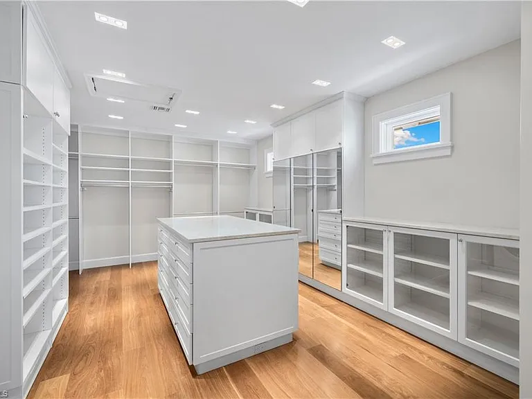 1270 Gulf Shore Blvd S — Photo 17