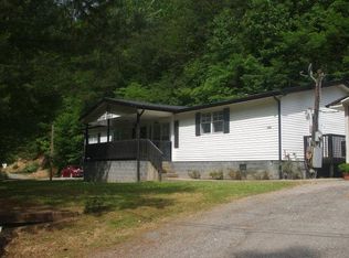 1428 Red Creek Rd, Pikeville, KY 41501