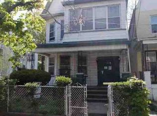 390-392 Seymour Ave, Newark, NJ 07112