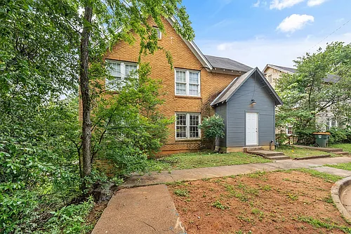 132 Rowland Pl Photo 1