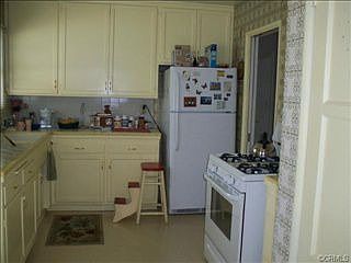 5th image of 330 White Ave